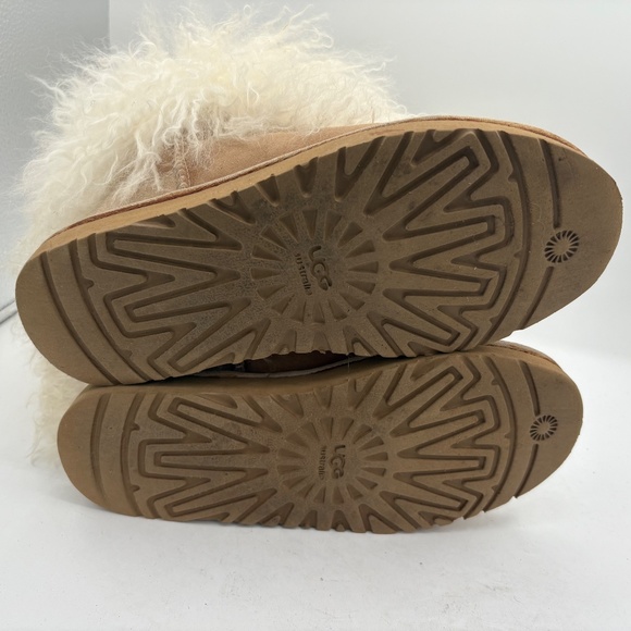 UGG Mongolian Sheepskin Cuff Short Boots 6 Ski Apres Furry Rare Fur Sand Cream - Picture 13 of 15